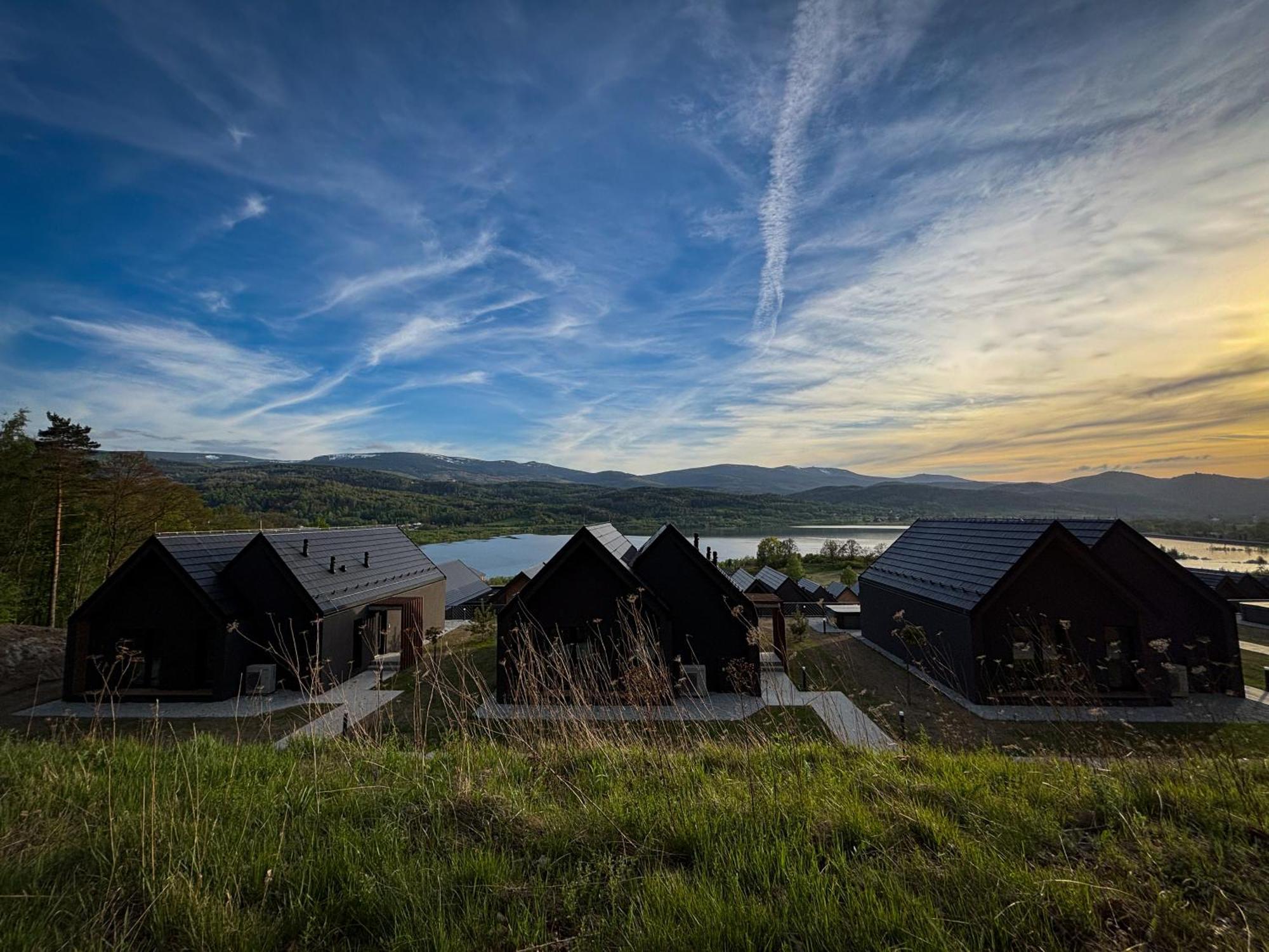 Wille W Lake Hill Karkonosze Resort & Spa Sosnówka Exterior foto
